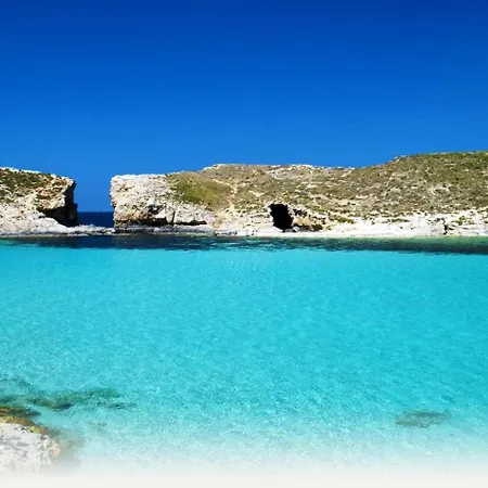 Chic Penthouse Steps From The Promenade