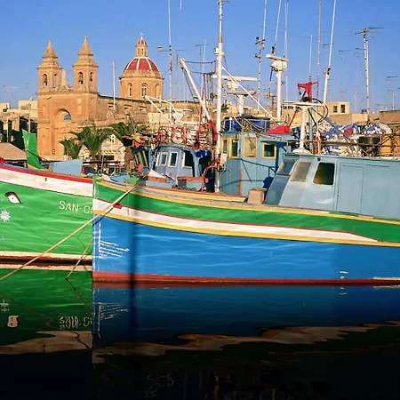 Chic Penthouse Steps From The Promenade