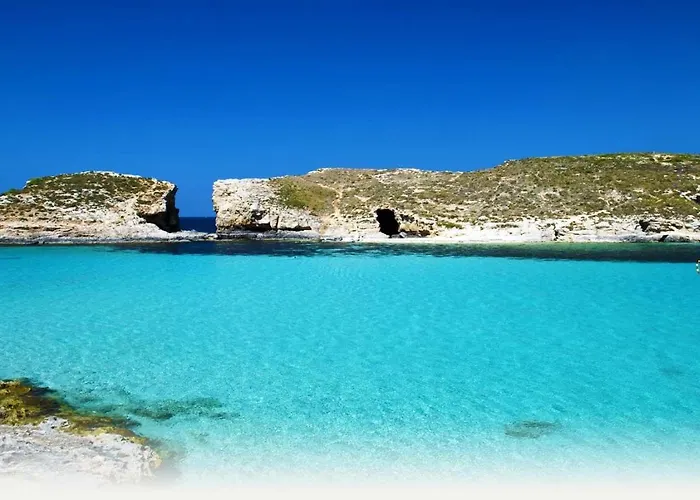 Chic Penthouse Steps From The Promenade